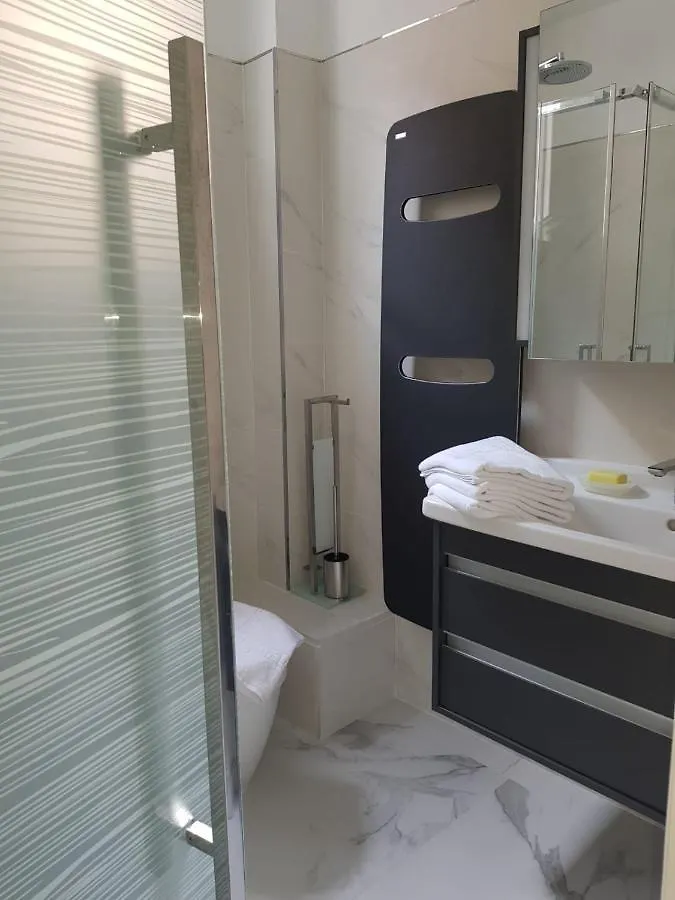 Suite Stalingrad Nice Apartment