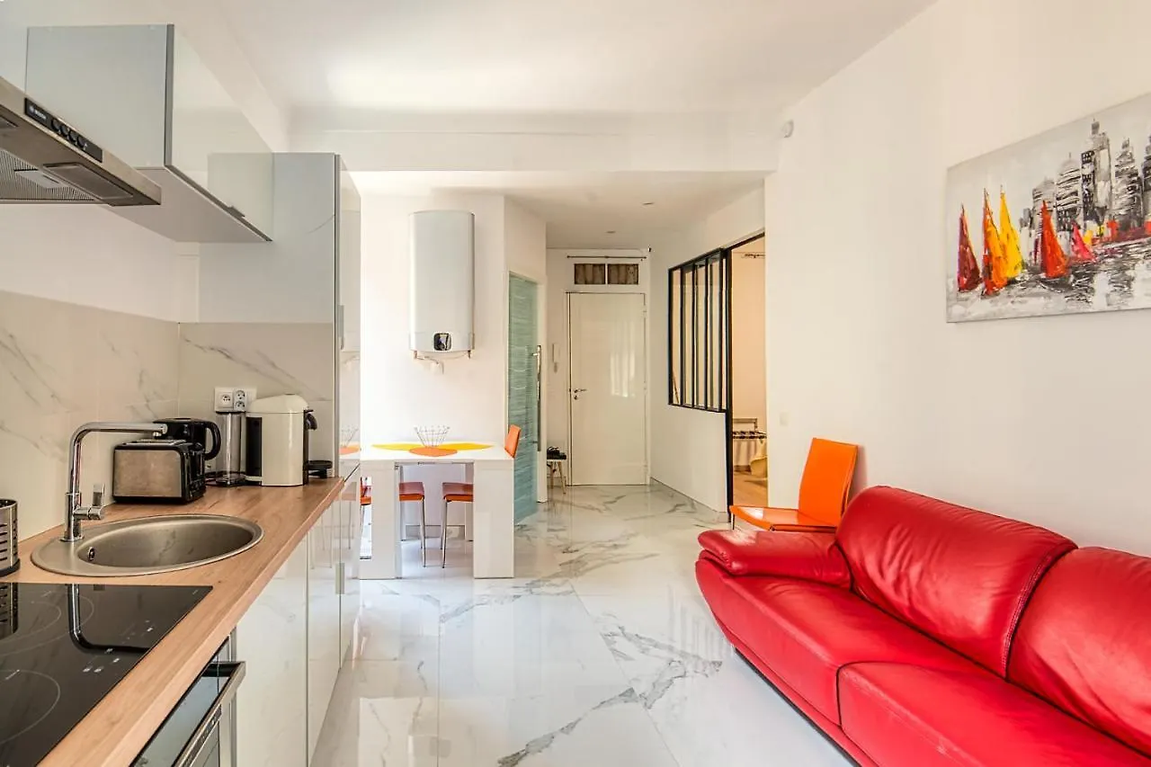 Suite Stalingrad Nice Apartment